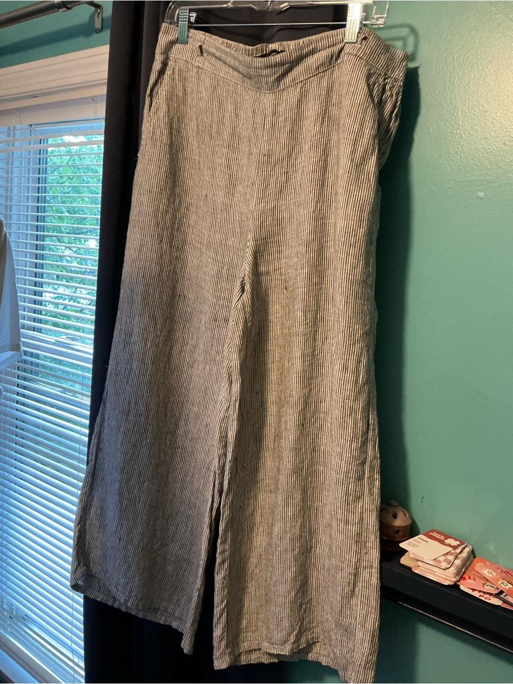 TAHARI 100% LINEN WIDE LEG PANTS